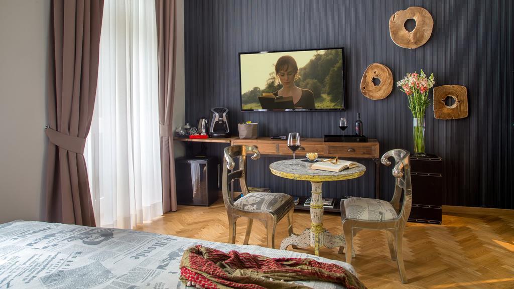 Qt Suites Roma Extérieur photo
